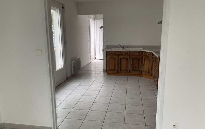 Local commercial SAINT-JUERY (81160)  75 m2 700 € 