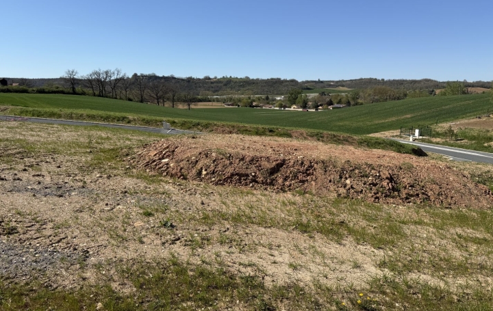 Terrain MONTDRAGON (81440)   55 000 € 