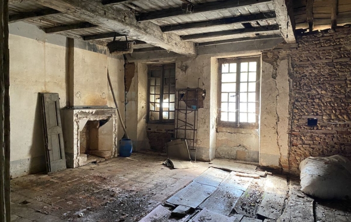 Maison ALBI (81000)  350 m2 200 000 € 