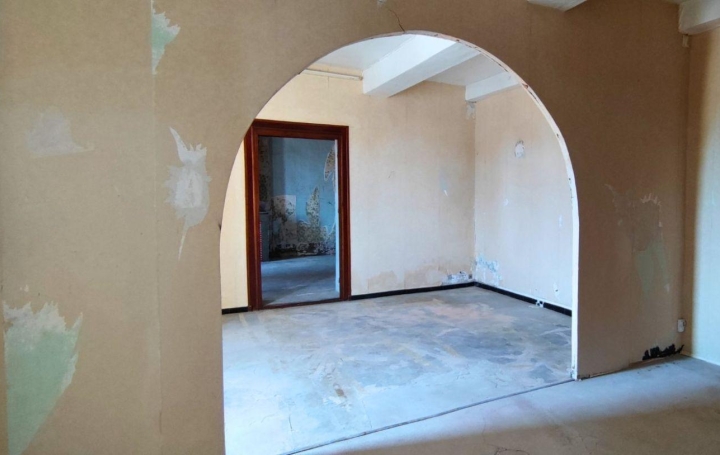 3 Pièces BAGNOLS-SUR-CEZE (30200)  59 m2 49 900 € 