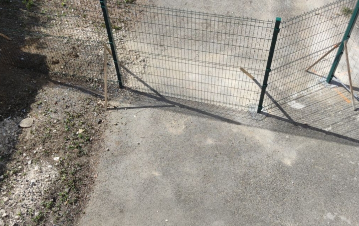 4 Pièces BAGNOLS-SUR-CEZE (30200)  70 m2 74 800 € 