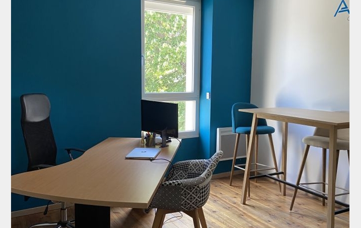 Local d'activité BAGNOLS-SUR-CEZE (30200)  347 m2 550 000 € 