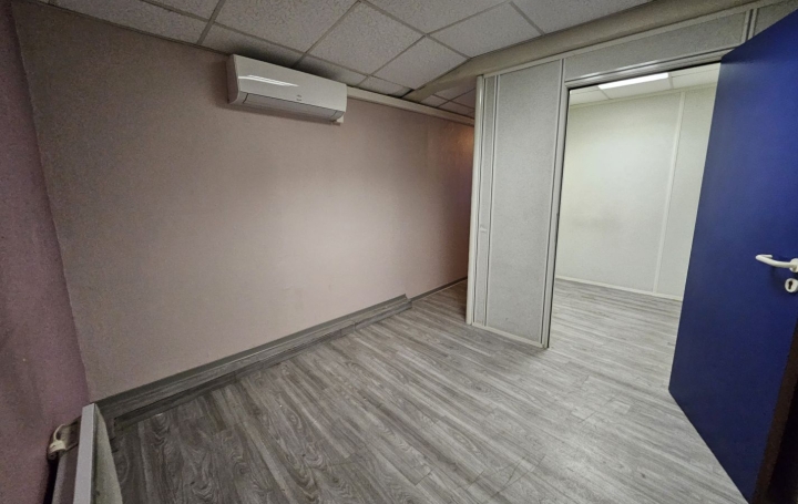 Immeuble BAGNOLS-SUR-CEZE (30200)  135 m2 149 900 € 