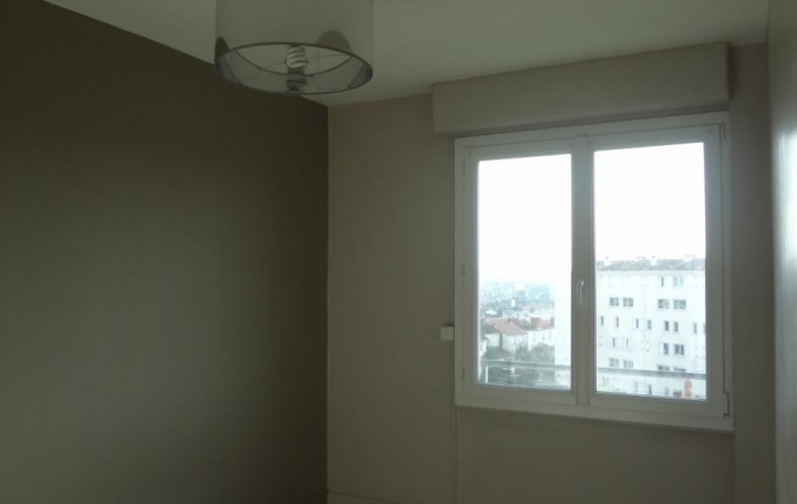 Réseau Immo-diffusion : Appartement P2  BORDEAUX  40 m2 660 € 