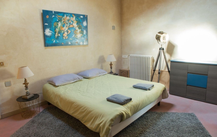 Maison SAINT-PIERRE-D'AURILLAC (33490)  373 m2 323 000 € 