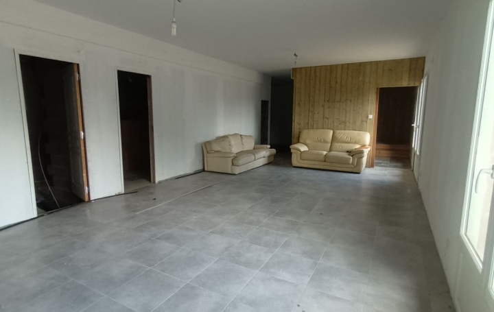 2 Pièces VILLANDRAUT (33730)  124 m2 107 000 € 