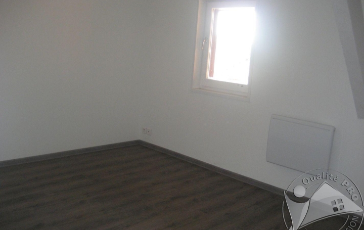 2 Pièces VILLANDRAUT (33730)  124 m2 107 000 € 