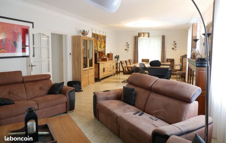 Maison CUDOS (33430)  190 m2 322 000 € 