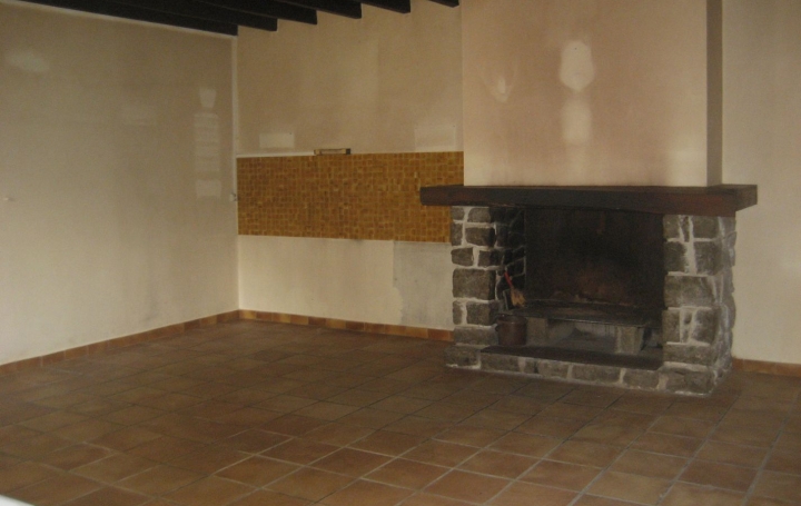 Maison NOAILLAN (33730)  172 m2 160 000 € 