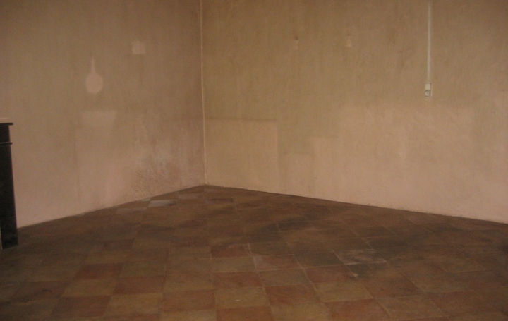 Maison NOAILLAN (33730)  172 m2 160 000 € 