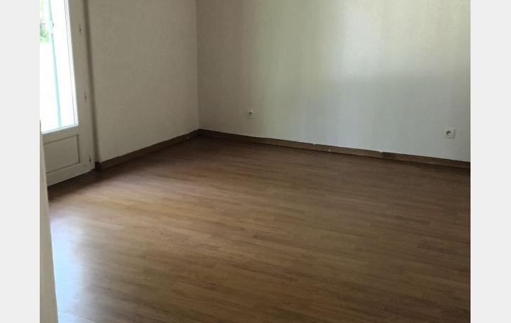 Maison SAINT-MAGNE (33125)  130 m2 232 000 € 