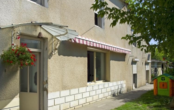 Réseau Immo-diffusion : Maison  CASTETS-EN-DORTHE  180 m2 192 000 € 