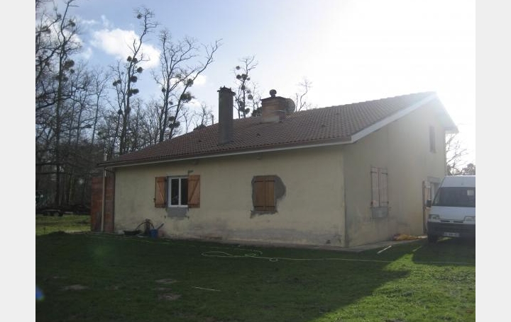 Réseau Immo-diffusion : Maison  UZESTE  140 m2 252 000 € 