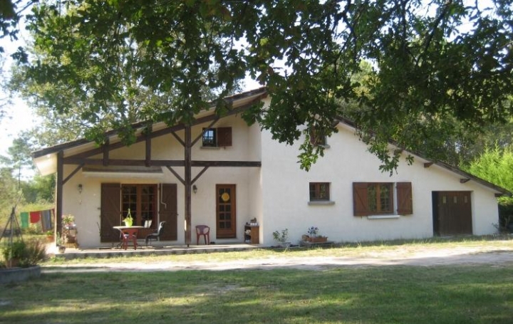 Réseau Immo-diffusion : Maison  GUILLOS  142 m2 215 000 € 