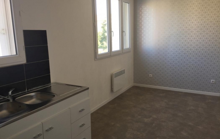 Réseau Immo-diffusion : Appartement P4  CAZOULS-LES-BEZIERS  60 m2 590 € 