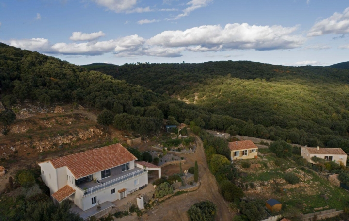 Maison / Villa FAUGERES (34600) 223 m2 1 144 000 € 