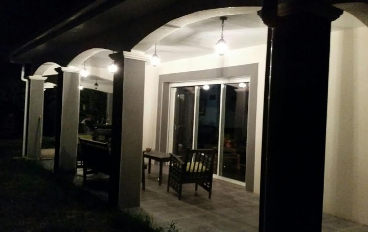 Réseau Immo-diffusion : Villa  MARQUEFAVE  169 m2 345 000 € 