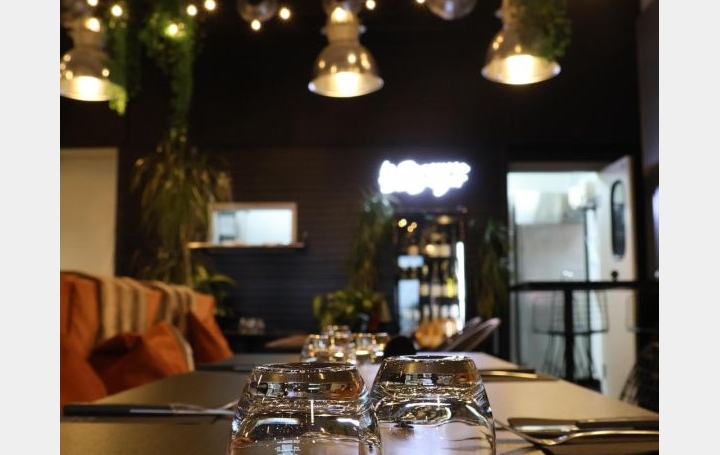 Activité commerciale PERPIGNAN (66000)  100 m2 335 000 € 