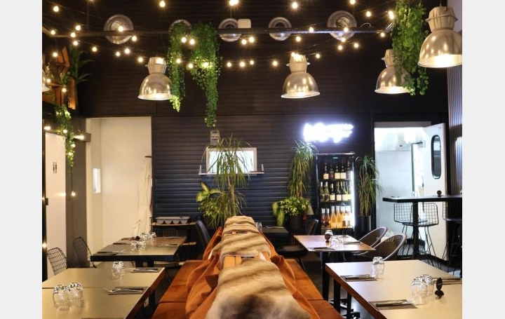 Activité commerciale PERPIGNAN (66000)  100 m2 335 000 € 