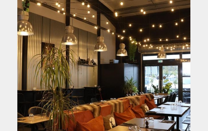 Activité commerciale PERPIGNAN (66000)  100 m2 324 000 € 