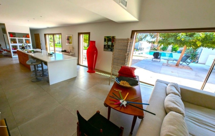 Domaine PERPIGNAN (66000)  292 m2 819 000 € 