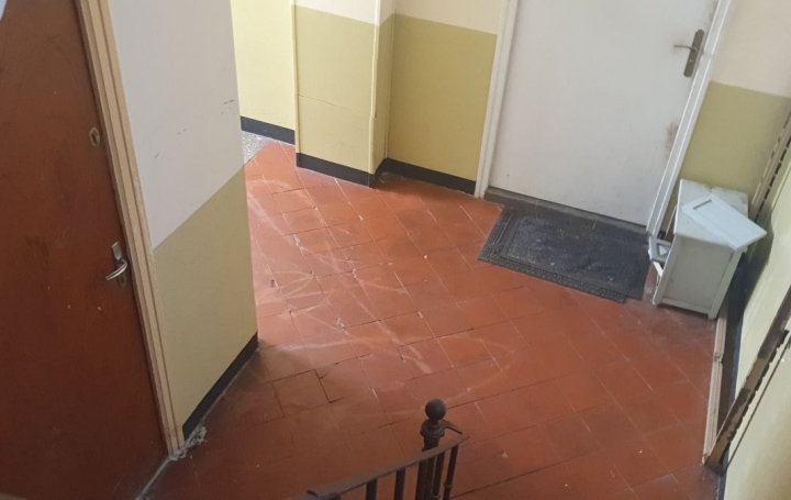 Immeuble PERPIGNAN (66000)  195 m2 237 600 € 