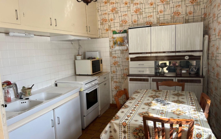 Maison de village RIOLS (34220)  105 m2 119 000 € 