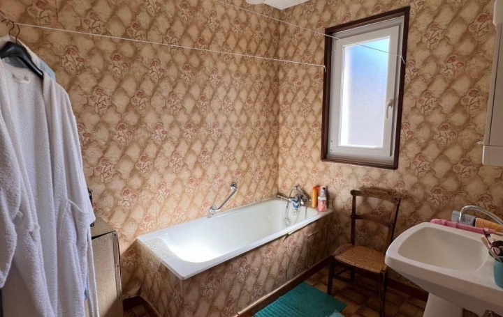 Maison de village RIOLS (34220)  105 m2 119 000 € 