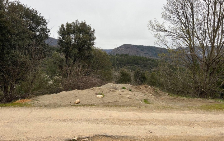Terrain SAINT-VINCENT-D'OLARGUES (34390)  9 m2 16 000 € 
