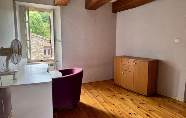 Maison de village RIOLS (34220)  86 m2 35 000 € 