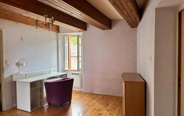 Maison de village RIOLS (34220)  86 m2 35 000 € 