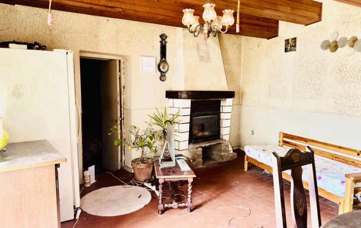 Maison de village RIOLS (34220)  86 m2 35 000 € 