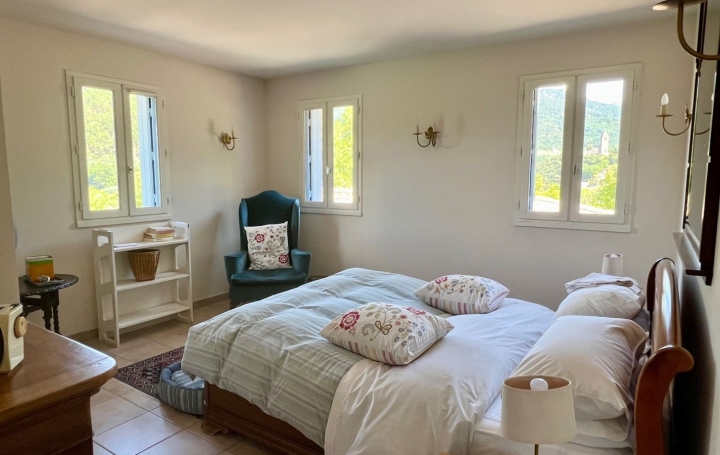 Villa OLARGUES (34390)  215 m2 455 000 € 