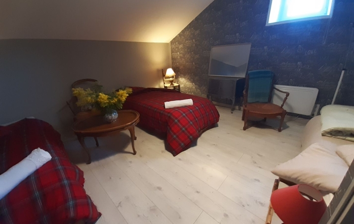 Maison RIOLS (34220)  211 m2 450 000 € 