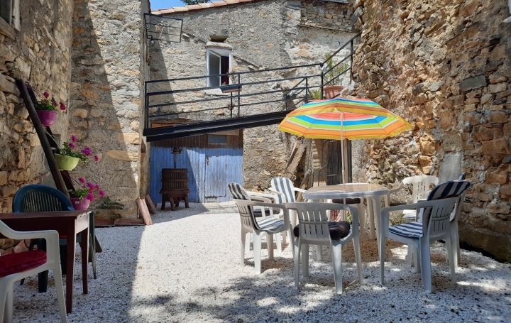 Maison RIOLS (34220)  211 m2 450 000 € 