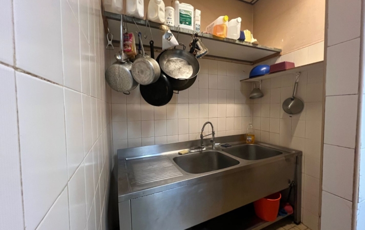 Activité commerciale OLARGUES (34390)  70 m2 90 000 € 