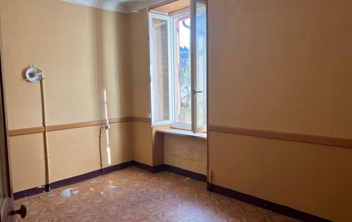 Maison de village SAINT-PONS-DE-THOMIERES (34220)  92 m2 70 000 € 