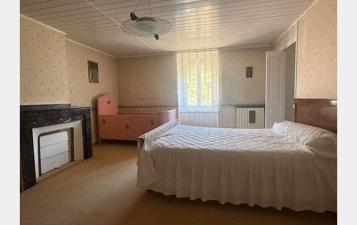 Maison de village RIOLS (34220)  247 m2 260 000 € 