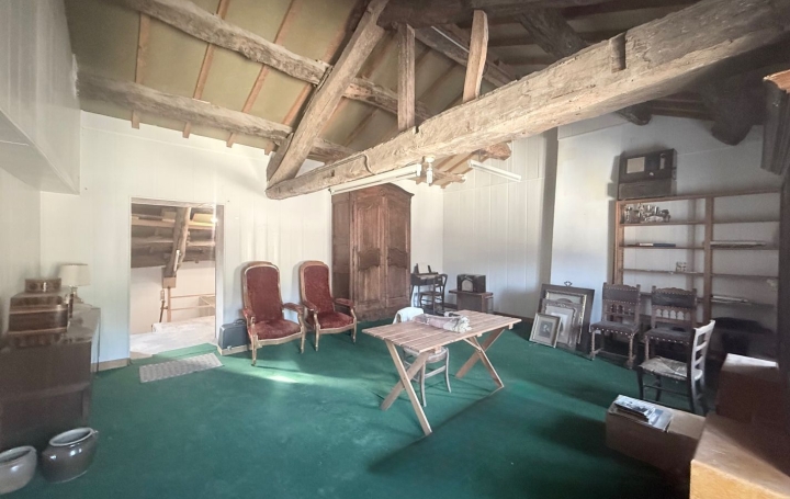 Maison de village RIOLS (34220)  247 m2 260 000 € 