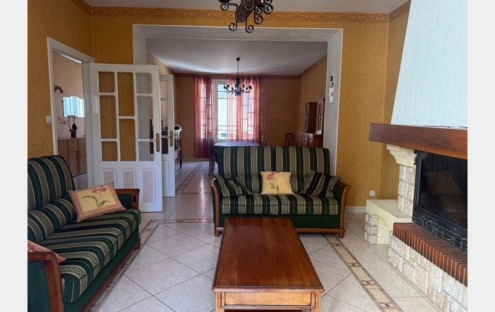 Maison de village RIOLS (34220)  247 m2 260 000 € 