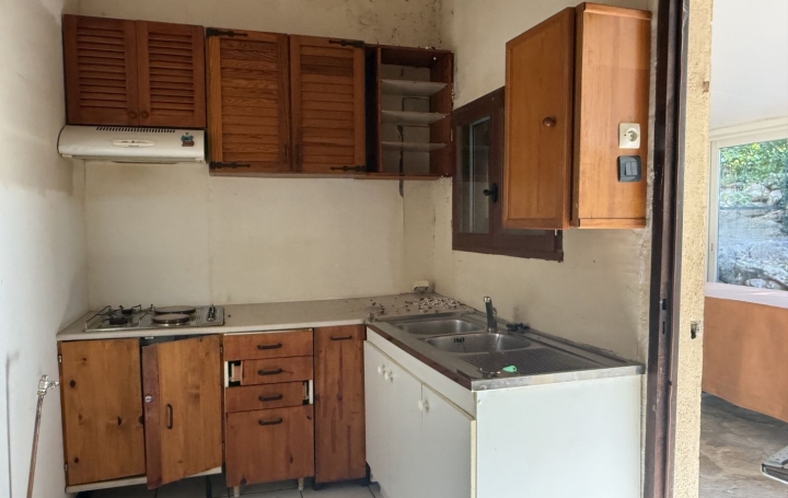 Maison COLOMBIERES-SUR-ORB (34390)  29 m2 69 000 € 