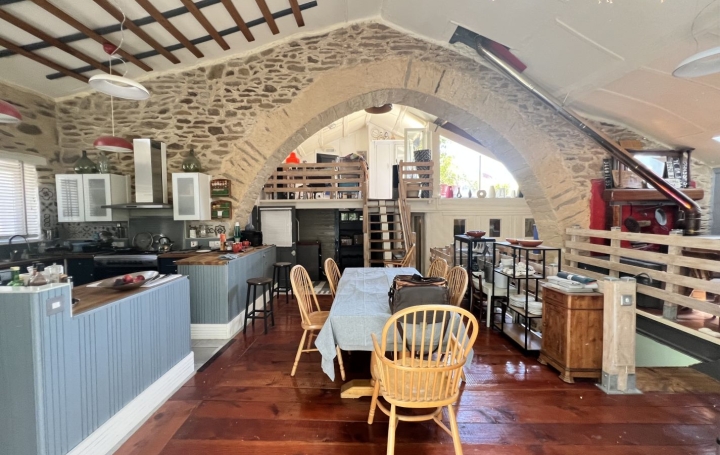 Maison RIOLS (34220)  198 m2 355 000 € 
