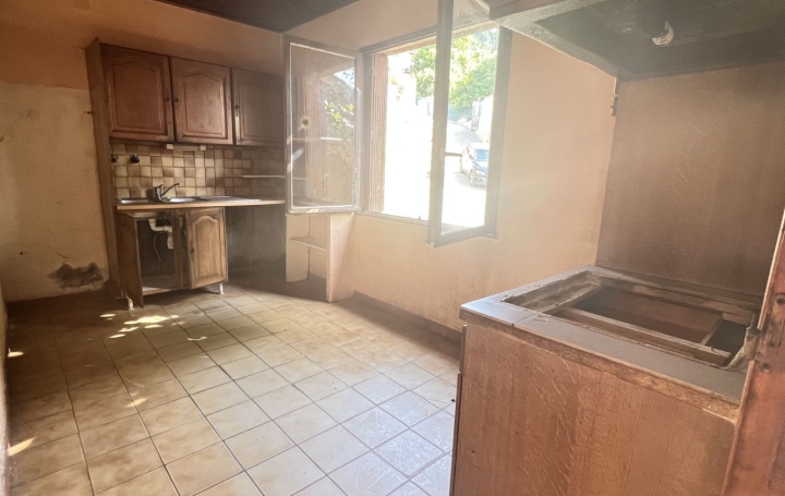Maison de village COLOMBIERES-SUR-ORB (34390)  73 m2 132 000 € 