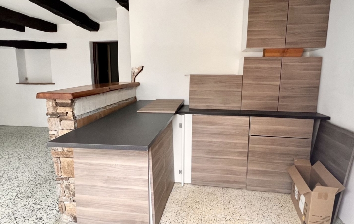 Maison de village COMBES (34240)  62 m2 80 000 € 
