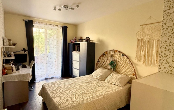 Maison de village RIOLS (34220)  140 m2 234 000 € 