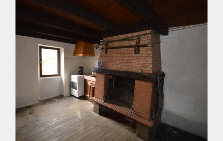 Réseau Immo-diffusion : Maison de village  SAINT-JULIEN  70 m2 34 000 € 