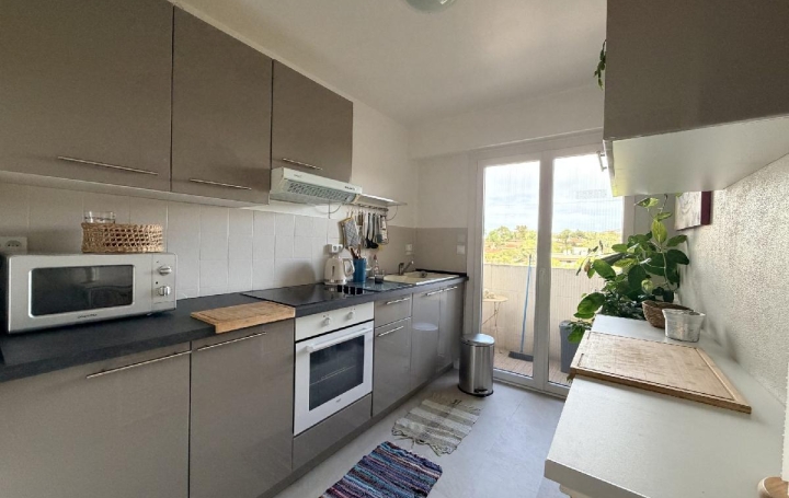 3 Pièces SAINT-RAPHAEL (83700)  61 m2 1 300 € 