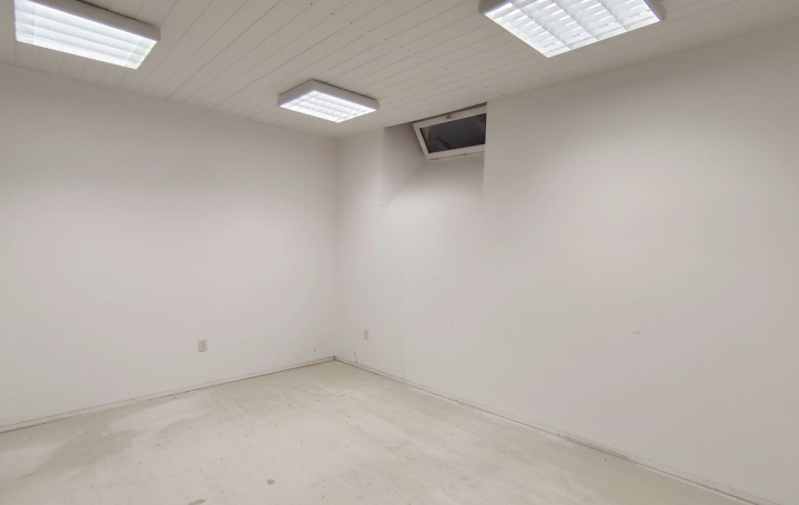 3 Pièces GRASSE (06130)  68 m2 99 000 € 