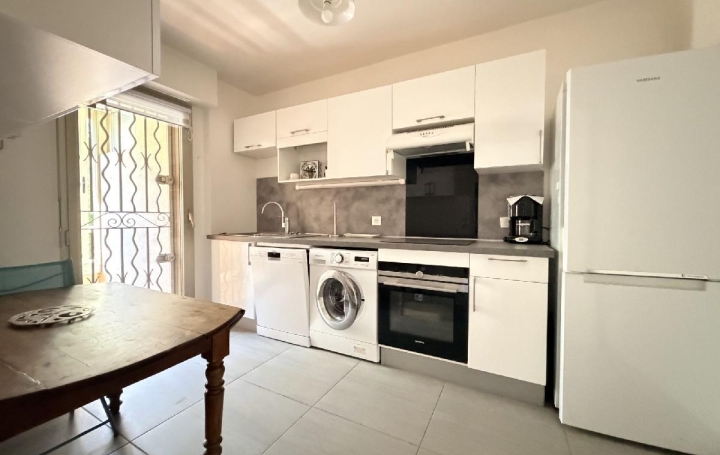 2 Pièces GRASSE (06130)  51 m2 198 500 € 