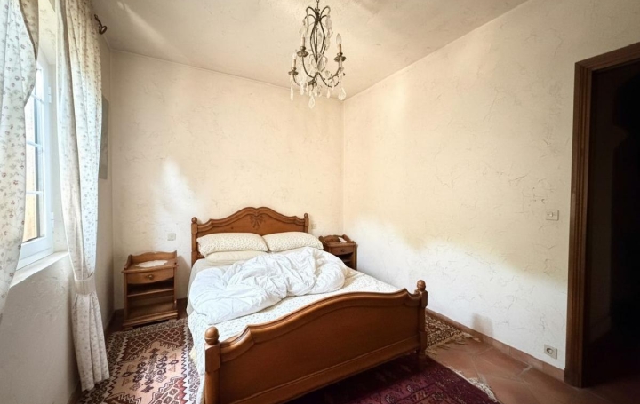 4 Pièces GRASSE (06130)  117 m2 458 000 € 